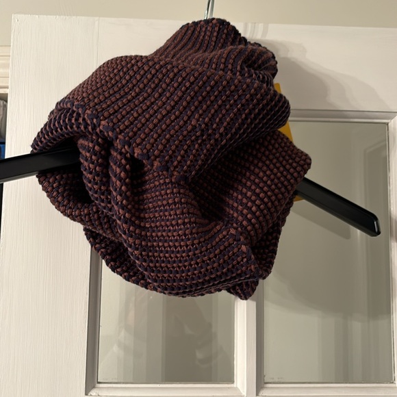 Lole Stripe Eternity Scarf - Picture 3 of 7